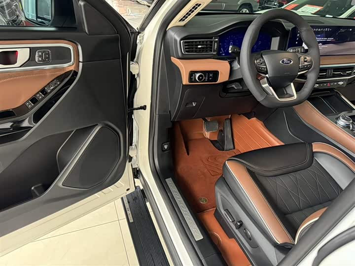 Ford Explorer 2023 2023款 EcoBoost 285 四驱钛金版 6座