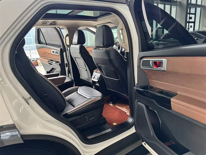 Ford Explorer 2023 2023款 EcoBoost 285 四驱钛金版 6座