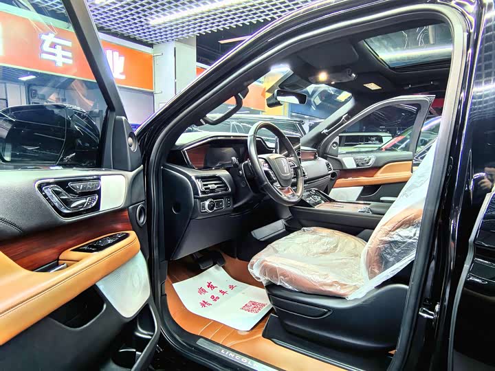 Lincoln Navigator 2022 2022款 3.5T 尊耀版