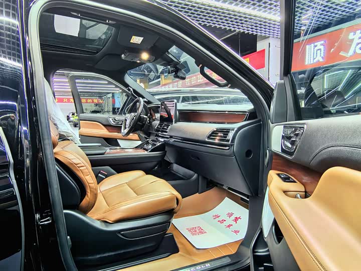 Lincoln Navigator 2022 2022款 3.5T 尊耀版