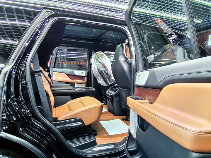 Lincoln Navigator 2022 2022款 3.5T 尊耀版
