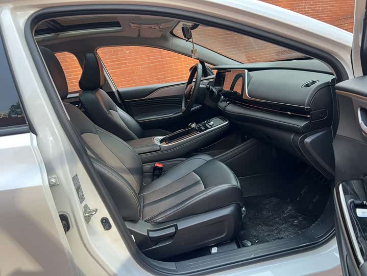 GAC Aion S Plus 2025 2025款 出行版 52.998kWh