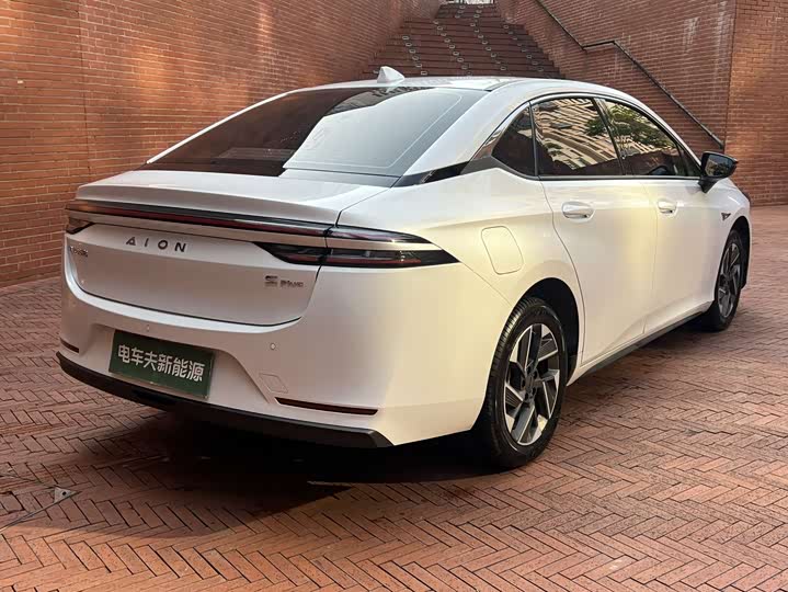 GAC Aion S Plus 2025 2025款 出行版 52.998kWh
