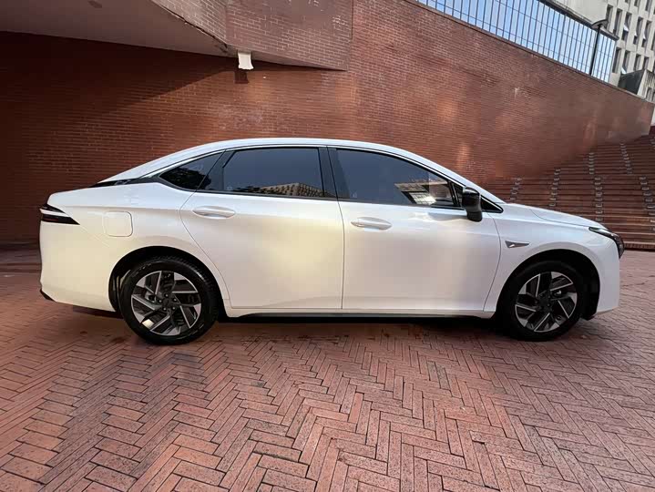 GAC Aion S Plus 2025 2025款 出行版 52.998kWh