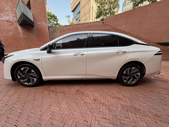 GAC Aion S Plus 2025 2025款 出行版 52.998kWh
