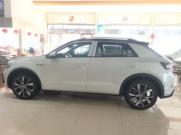 Volkswagen T-Roc 2025 2025款 改款二 300TSI DSG两驱星光版