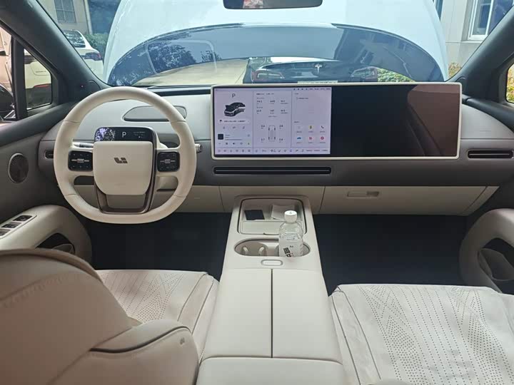 LiXiang i6 2025 2025款 两驱标准版