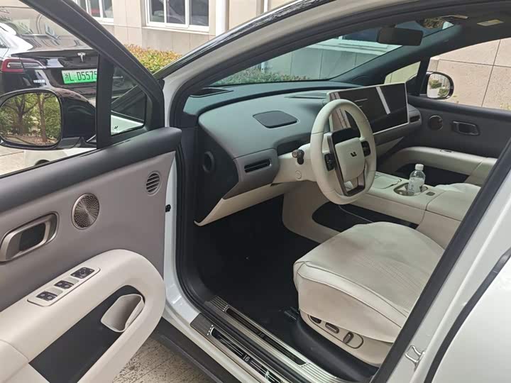 LiXiang i6 2025 2025款 两驱标准版