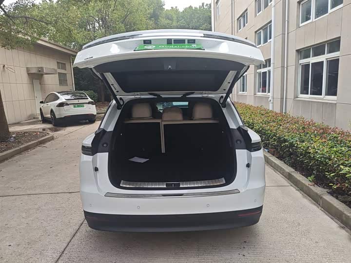 LiXiang i6 2025 2025款 两驱标准版