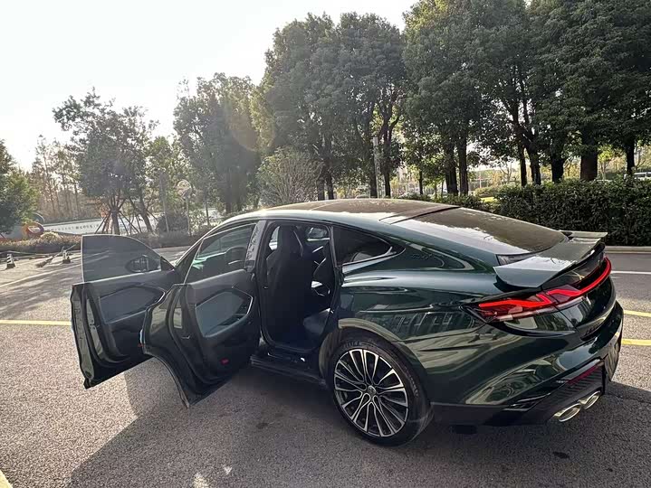 MG Motor 7 2025 2025款 2.0T Trophy+ 超级运动版