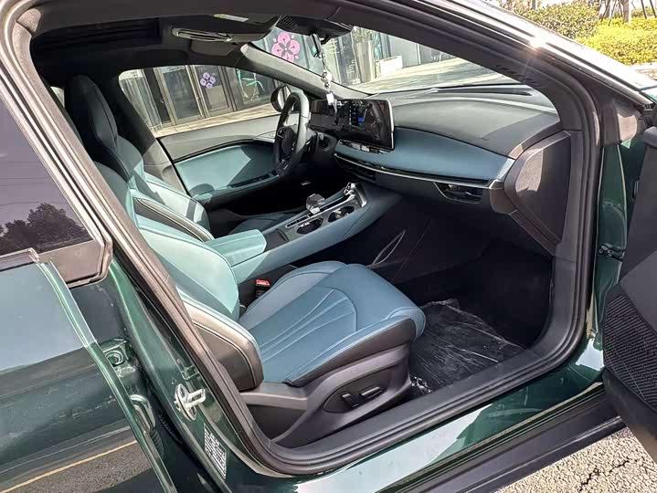 MG Motor 7 2025 2025款 2.0T Trophy+ 超级运动版