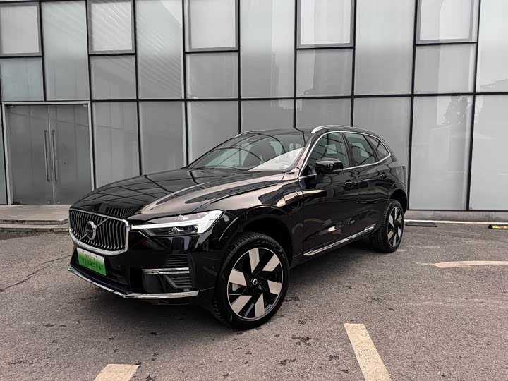 Volvo XC60 Hybrid 2025 2025款 插电式混动 长续航四驱智雅豪华版