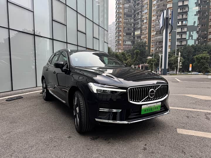 Volvo XC60 Hybrid 2025 2025款 插电式混动 长续航四驱智雅豪华版