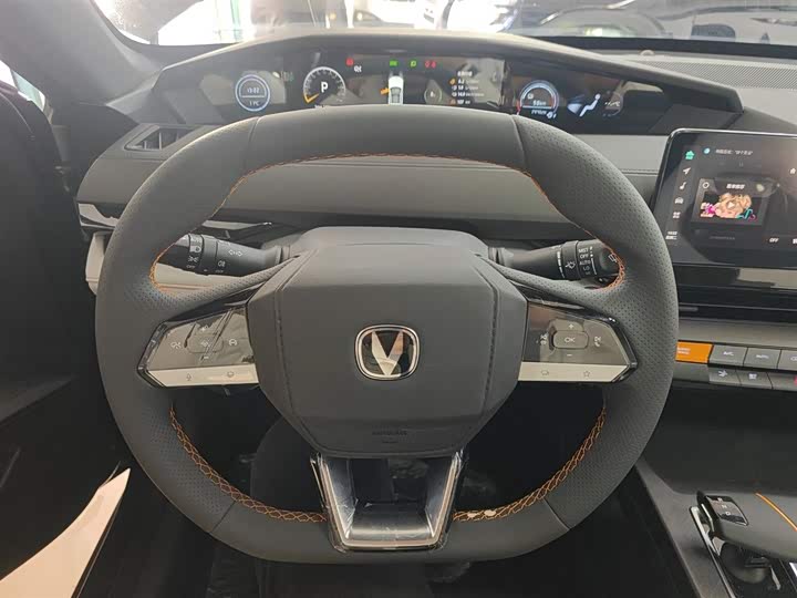 Changan UNI-V Hybrid 2024 2024款 蓝鲸智电iDD 136km 智酷型