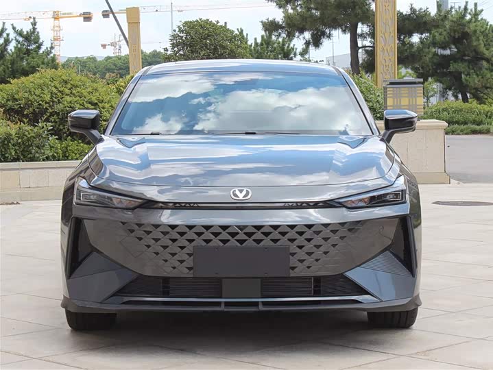 Changan UNI-V Hybrid 2024 2024款 蓝鲸智电iDD 136km 智酷型