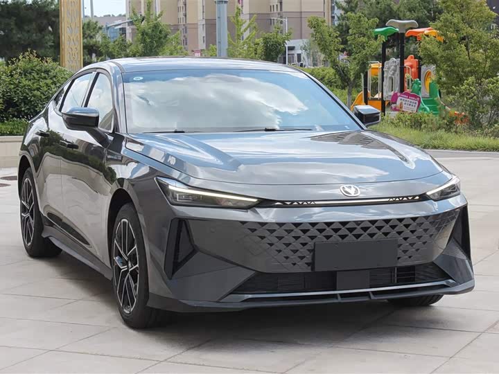 Changan UNI-V Hybrid 2024 2024款 蓝鲸智电iDD 136km 智酷型