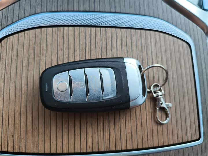 Hongqi E-HS9 2022 2022款 690km 旗享版 六座