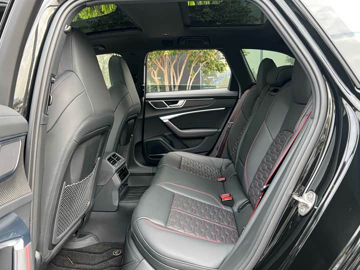 Audi RS 6 2024 2024款 RS 6 4.0T Avant performance