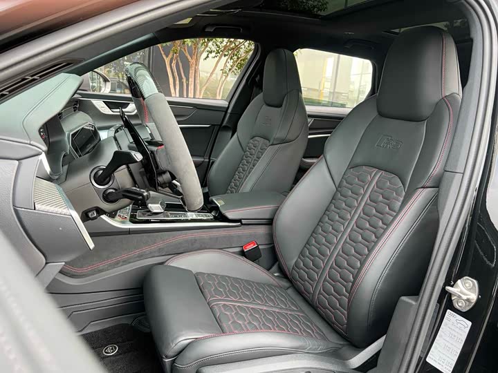 Audi RS 6 2024 2024款 RS 6 4.0T Avant performance