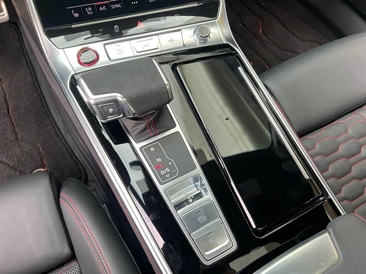 Audi RS 6 2024 2024款 RS 6 4.0T Avant performance