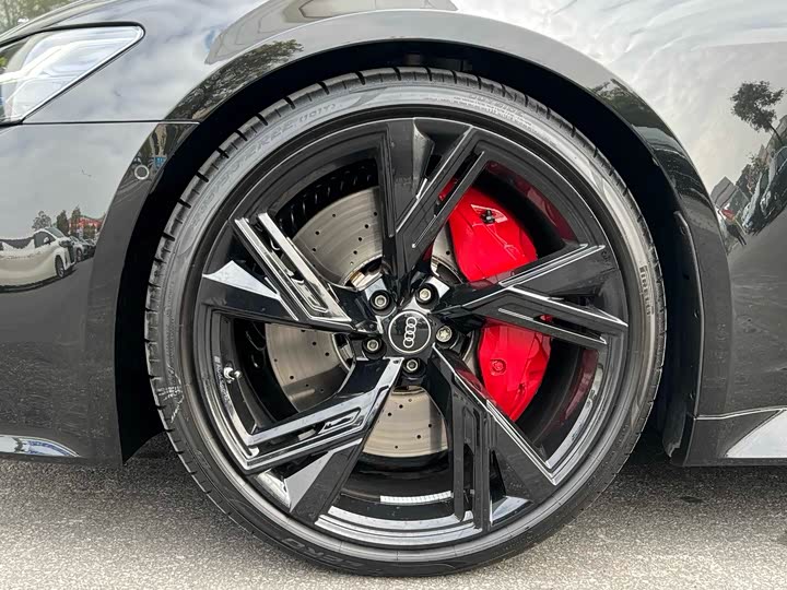 Audi RS 6 2024 2024款 RS 6 4.0T Avant performance