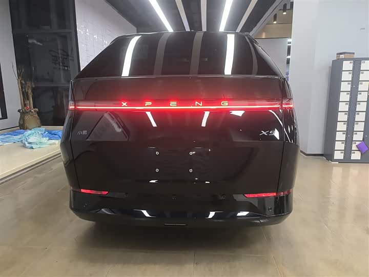 XPeng X9 2025 2025款 纯电 650长续航 Max