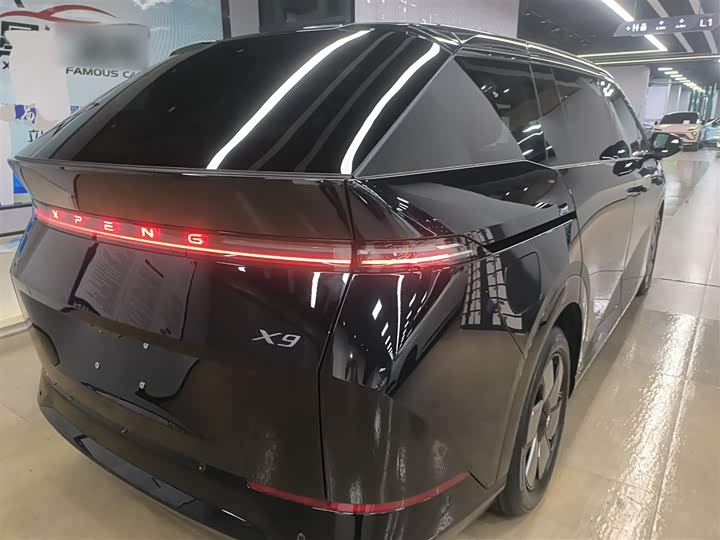 XPeng X9 2025 2025款 纯电 650长续航 Max