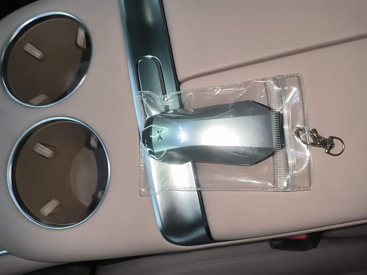 XPeng X9 2025 2025款 纯电 650长续航 Max