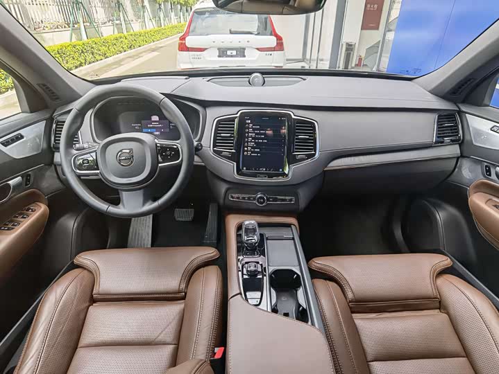 Volvo S90 Hybrid 2024 2024款 插电式混动 四驱长续航智雅豪华版