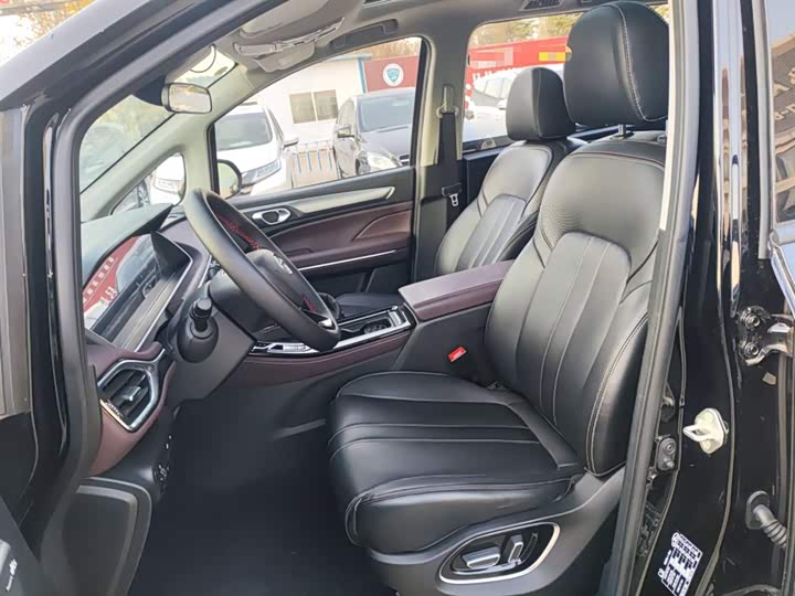 GAC Trumpchi M6 2023 2023款 PRO 270T DCT尊享版