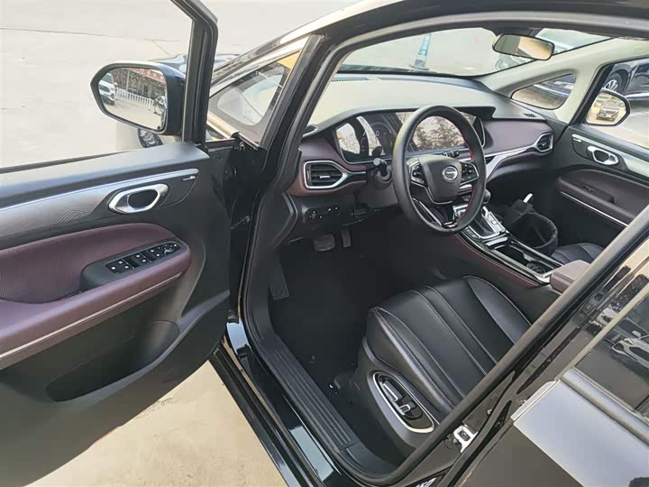 GAC Trumpchi M6 2023 2023款 PRO 270T DCT尊享版