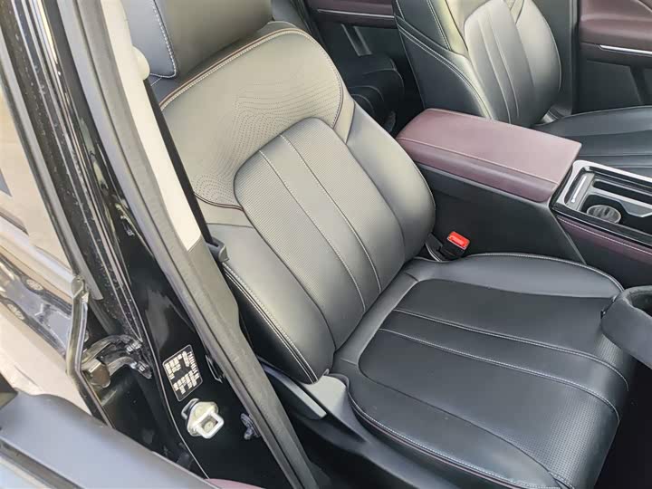 GAC Trumpchi M6 2023 2023款 PRO 270T DCT尊享版