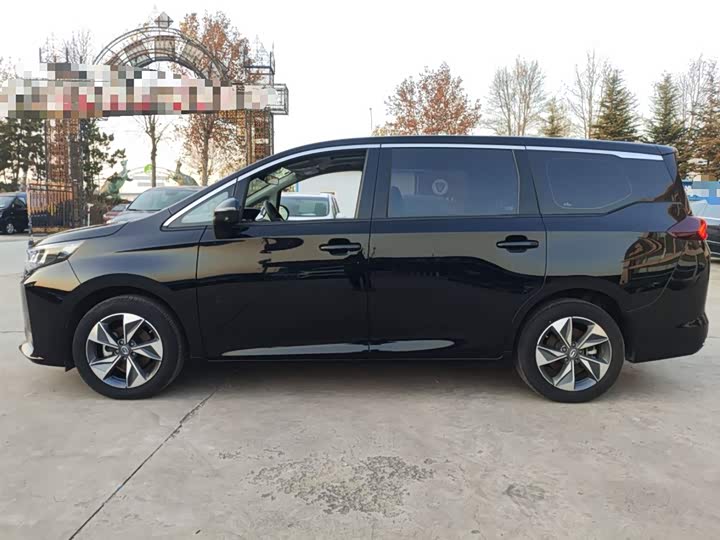 GAC Trumpchi M6 2023 2023款 PRO 270T DCT尊享版