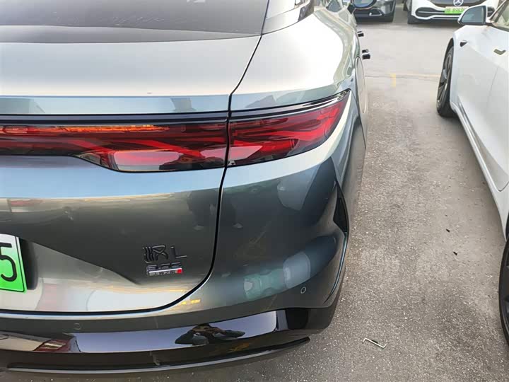 BYD Han L 2025 2025款 DM-p 四驱激光雷达旗舰型