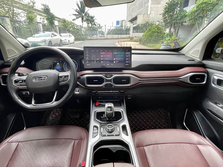 Geely Okavango 2022 2022款 1.8TD 自动舒适型 7座