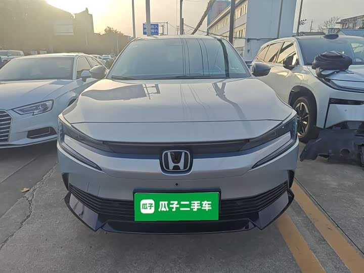 2024 Honda e:NP2