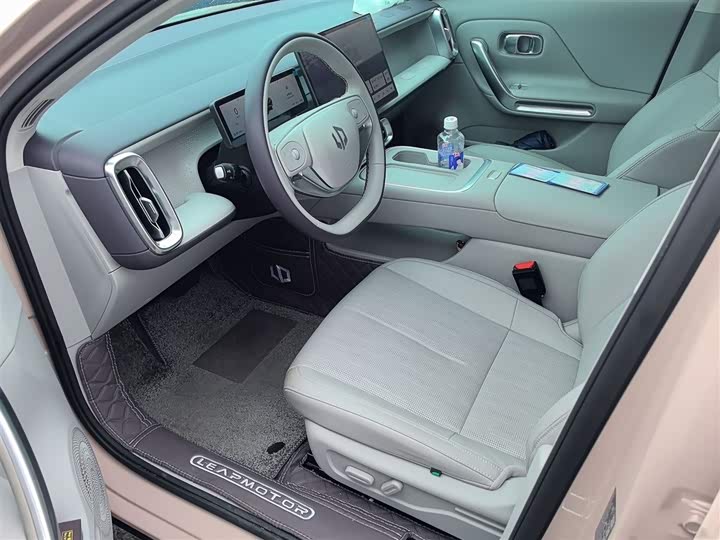 Leapmotor B01 2025 2025款 650激光雷达版