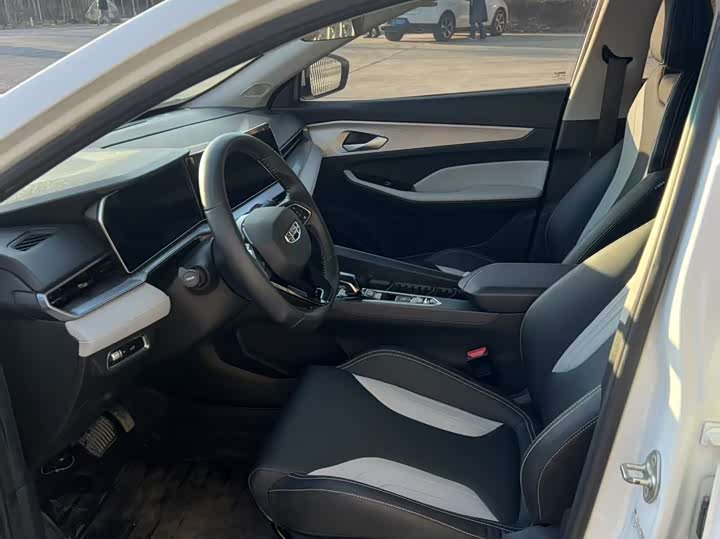 Geely Binrui 2024 2024款 缤瑞COOL 1.5T DCT冠军版