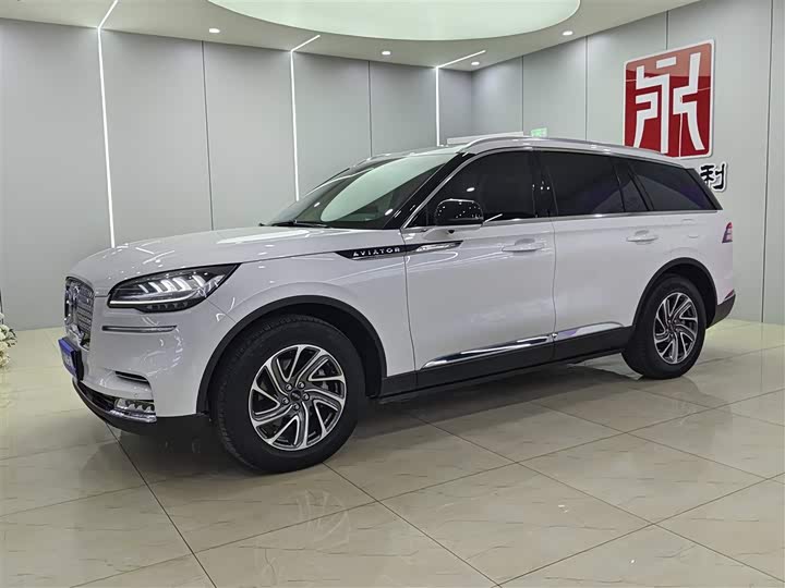 Lincoln Aviator 2023 2023款 3.0T V6 四驱尊享巡航版 六座