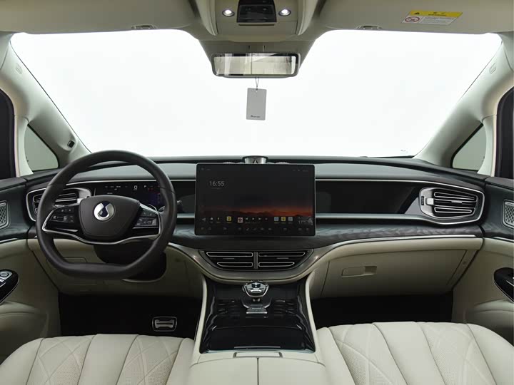 Denza D9 2025 2025款 DM-i 智驾版 1020 四驱尊荣型