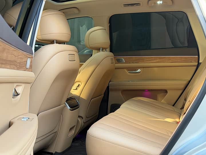 Aito M7 2024 2024款 1.5T 四驱Plus版 5座