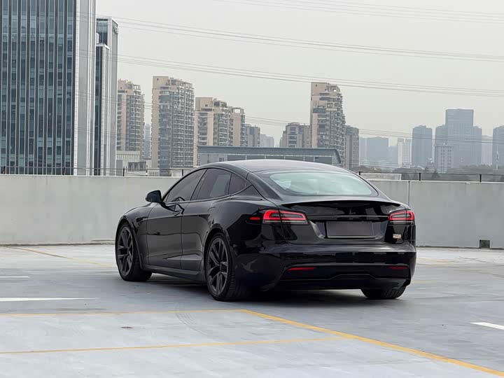 Tesla Model S 2023 2023款 双电机全轮驱动版