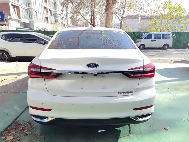 Ford Escort 2021 2021款 1.5L 自动钻石版