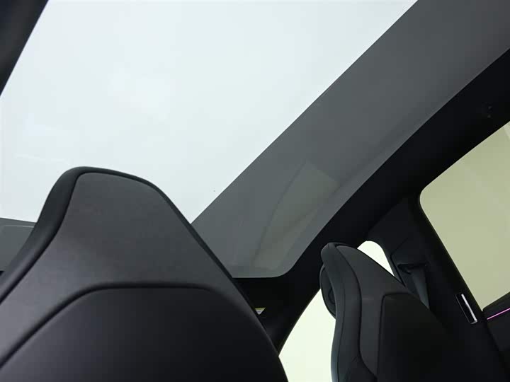 Tesla Model Y 2025 2025款 长续航全轮驱动版