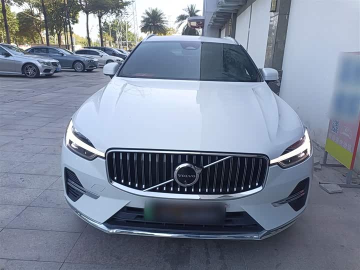 Volvo XC60 Hybrid 2025 2025款 插电式混动 长续航四驱智雅豪华版