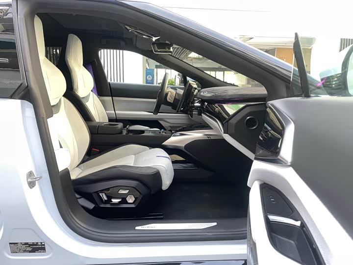 HiPhi Z 2023 2023款 五座版