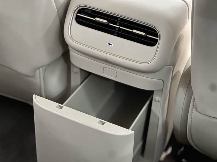 IM motors LS6 2026 2026款 增程 52 Max