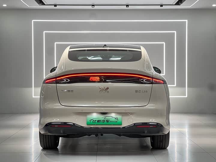 IM motors LS6 2026 2026款 增程 52 Max