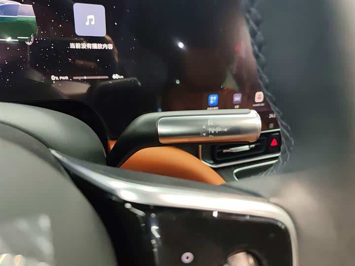 Aito M9 2025 2025款 增程 Ultra版 52kWh 6座版