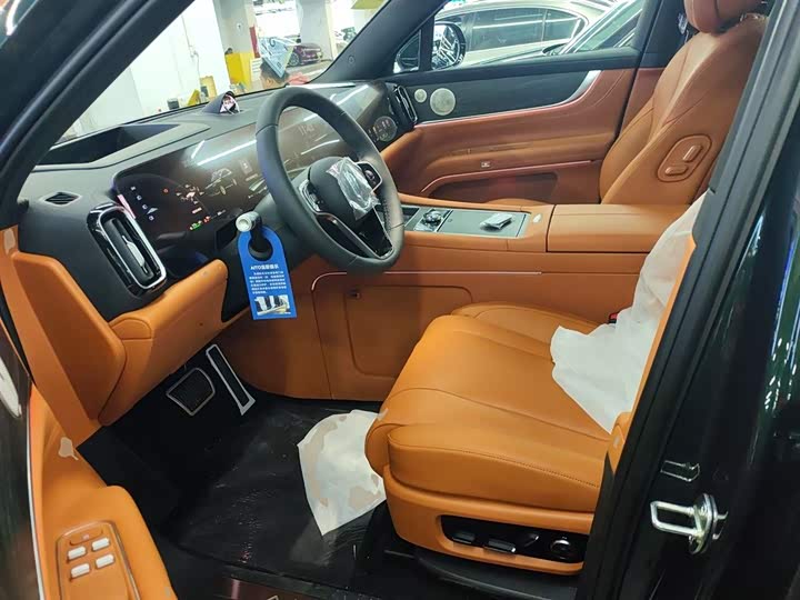 Aito M9 2025 2025款 增程 Ultra版 52kWh 6座版